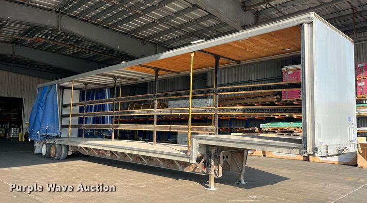 image for item EH2844 2009 Wilson CFD-900 side curtain trailer