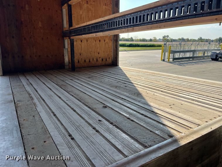 image for item EH2844 2009 Wilson CFD-900 side curtain trailer