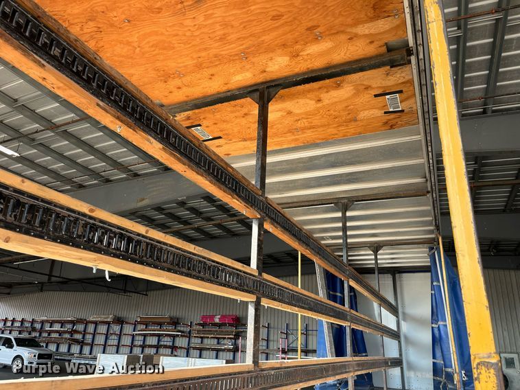 image for item EH2844 2009 Wilson CFD-900 side curtain trailer