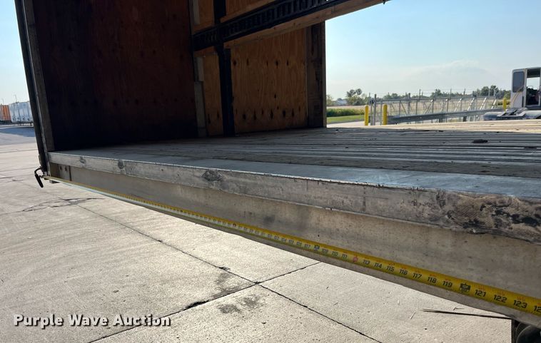 image for item EH2844 2009 Wilson CFD-900 side curtain trailer