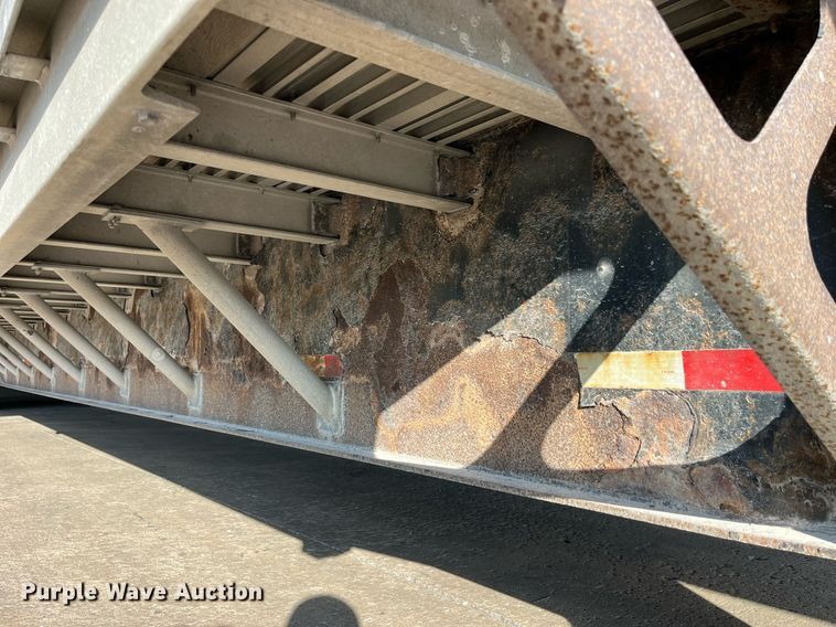 image for item EH2844 2009 Wilson CFD-900 side curtain trailer