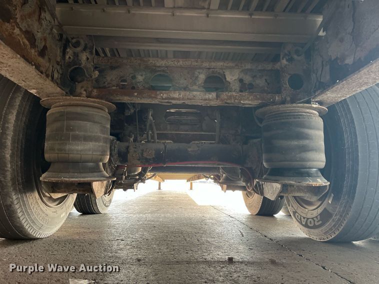 image for item EH2844 2009 Wilson CFD-900 side curtain trailer