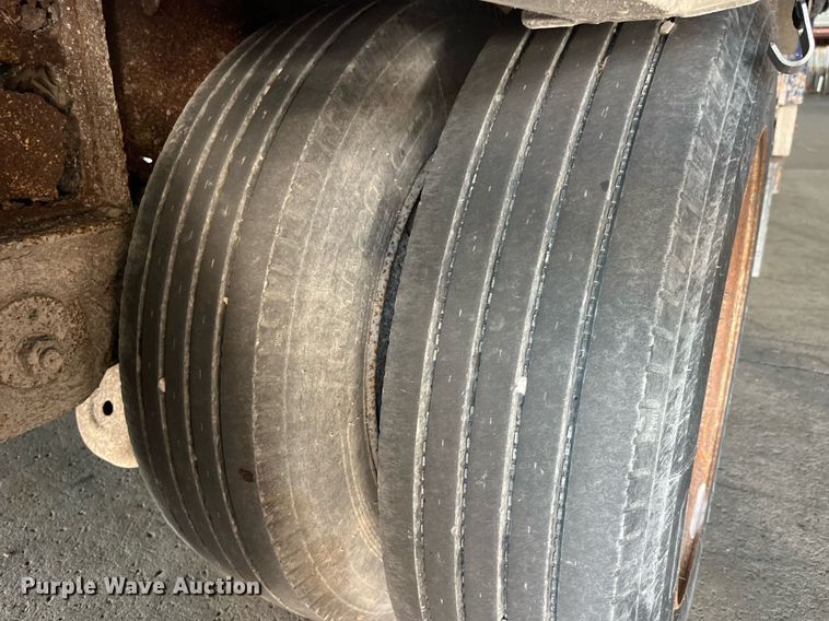 image for item EH2844 2009 Wilson CFD-900 side curtain trailer