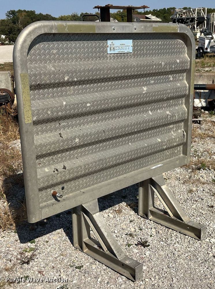 image for item EH2851 Merritt headache rack