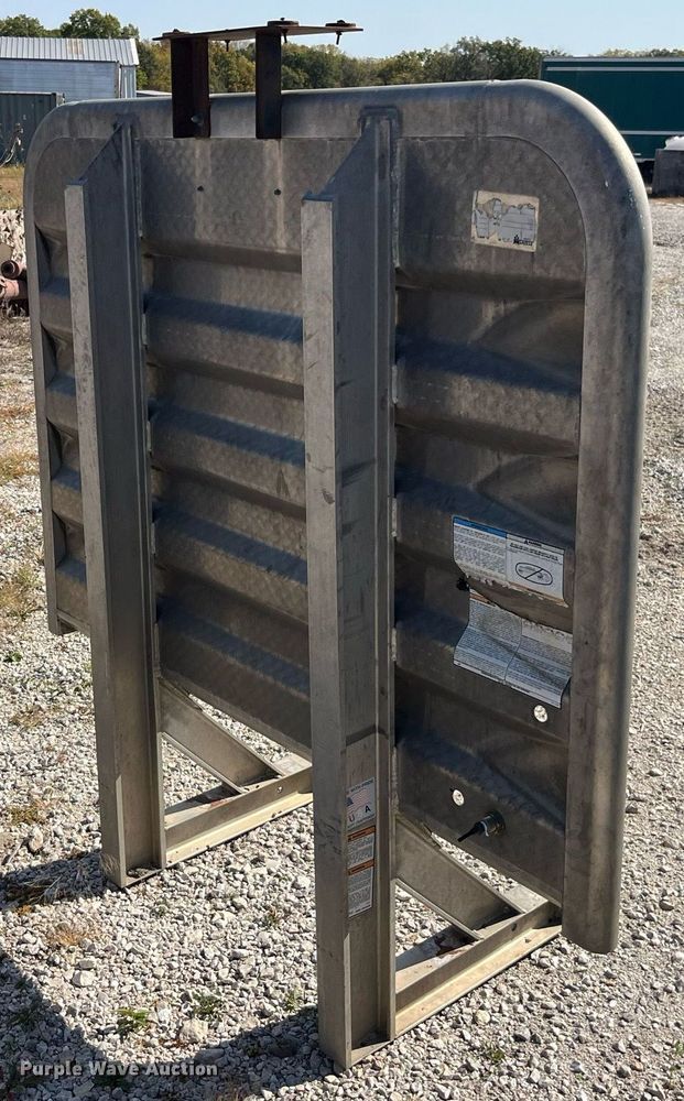 image for item EH2851 Merritt headache rack