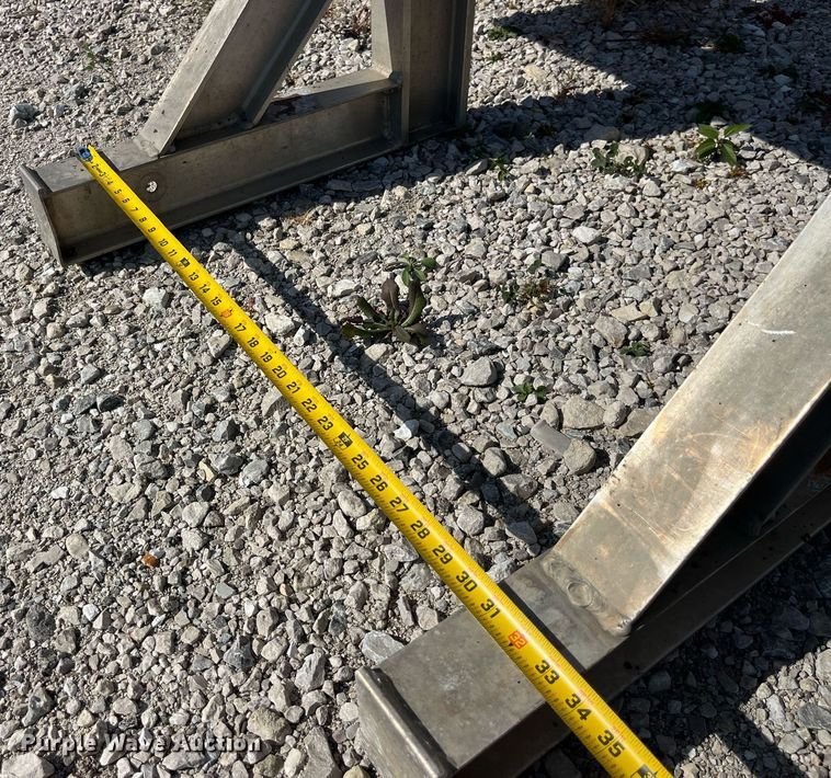 image for item EH2851 Merritt headache rack