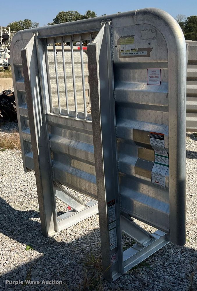 image for item EH2852 Merritt headache rack