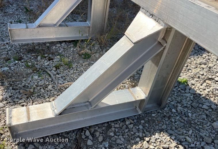 image for item EH2852 Merritt headache rack