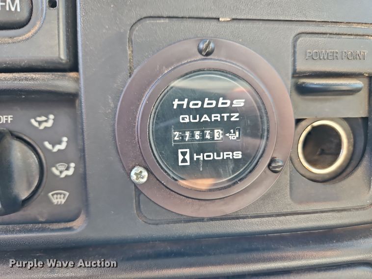 image for item EI8412 2006 Ford F750 Super Duty XL wireline truck