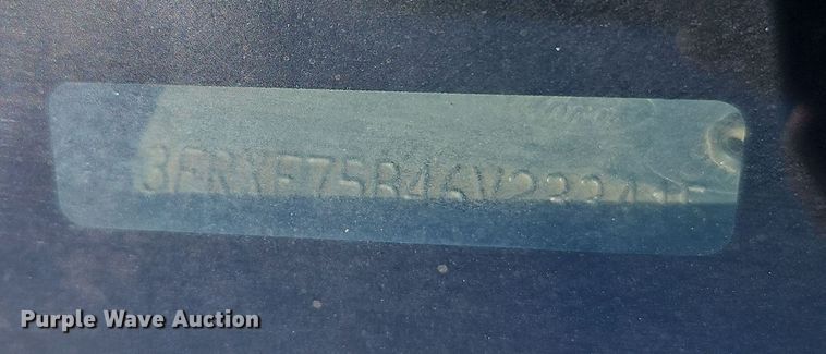 image for item EI8412 2006 Ford F750 Super Duty XL wireline truck