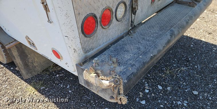 image for item EI8413 2006 Ford F750 Super Duty XLT wireline truck