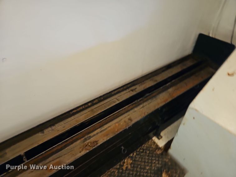 image for item EI8413 2006 Ford F750 Super Duty XLT wireline truck