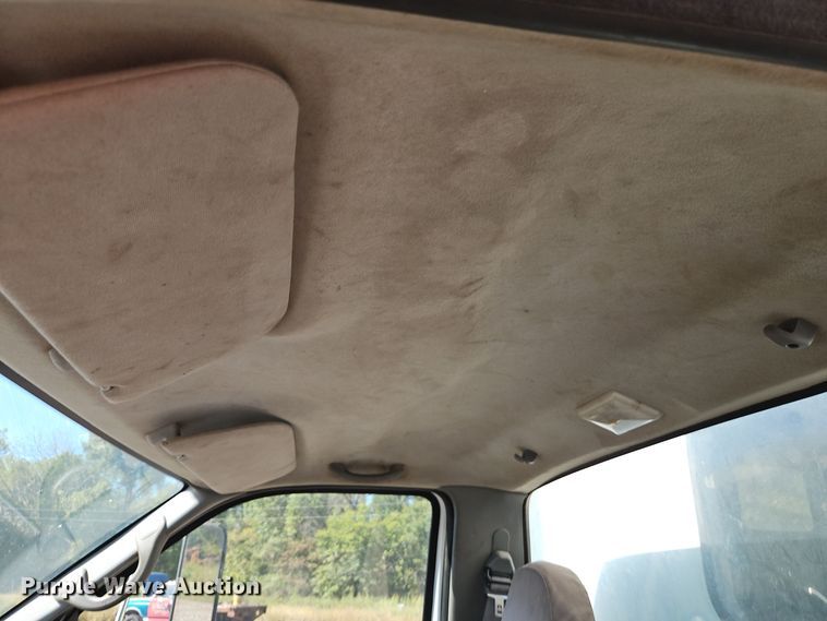 image for item EI8413 2006 Ford F750 Super Duty XLT wireline truck