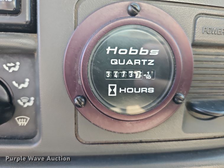 image for item EI8413 2006 Ford F750 Super Duty XLT wireline truck