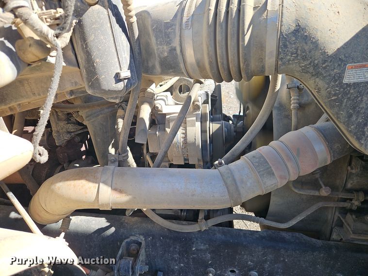 image for item EI8413 2006 Ford F750 Super Duty XLT wireline truck