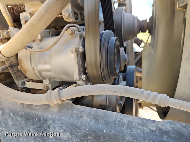 image for item EI8413 2006 Ford F750 Super Duty XLT wireline truck