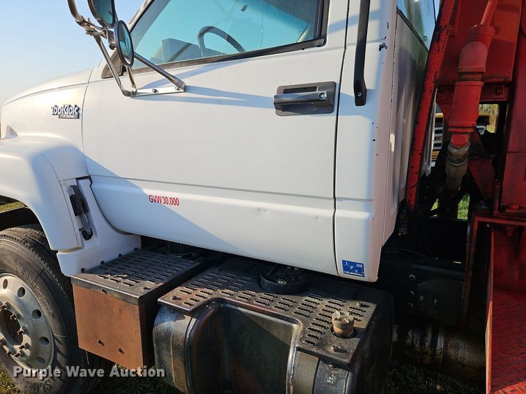 image for item EI8420 1994 GMC Top Kick C6500 crane truck