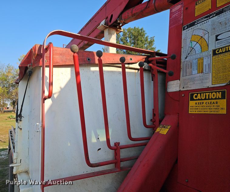 image for item EI8420 1994 GMC Top Kick C6500 crane truck