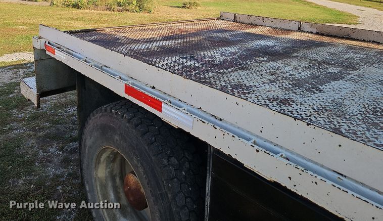 image for item EI8420 1994 GMC Top Kick C6500 crane truck