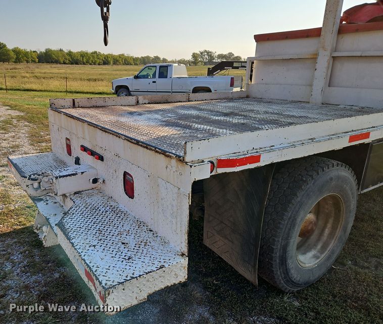 image for item EI8420 1994 GMC Top Kick C6500 crane truck