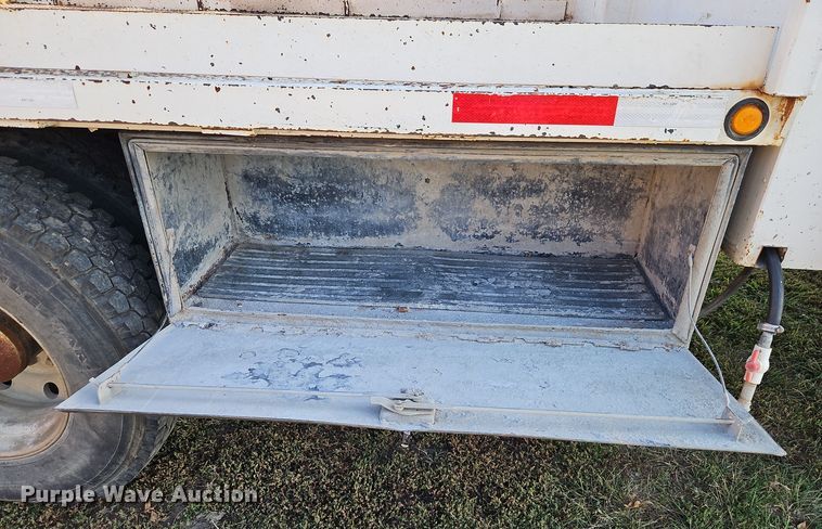 image for item EI8420 1994 GMC Top Kick C6500 crane truck