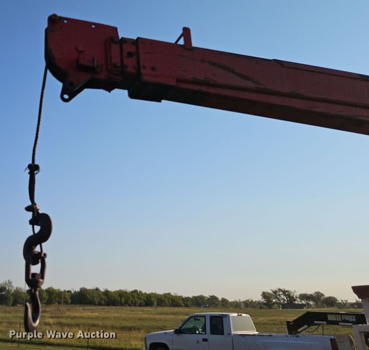 image for item EI8420 1994 GMC Top Kick C6500 crane truck