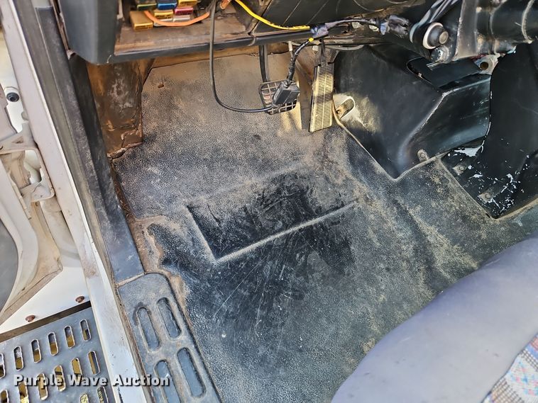 image for item EI8420 1994 GMC Top Kick C6500 crane truck