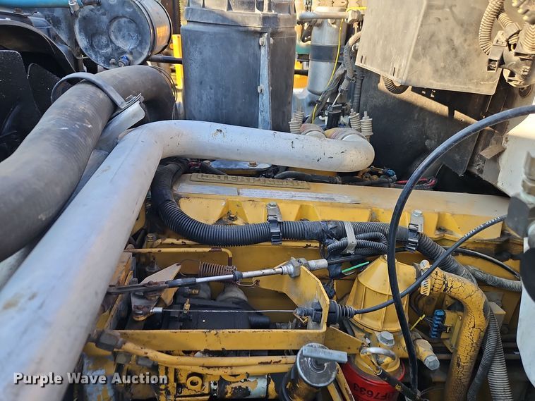 image for item EI8420 1994 GMC Top Kick C6500 crane truck