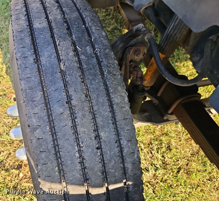 image for item EI8420 1994 GMC Top Kick C6500 crane truck