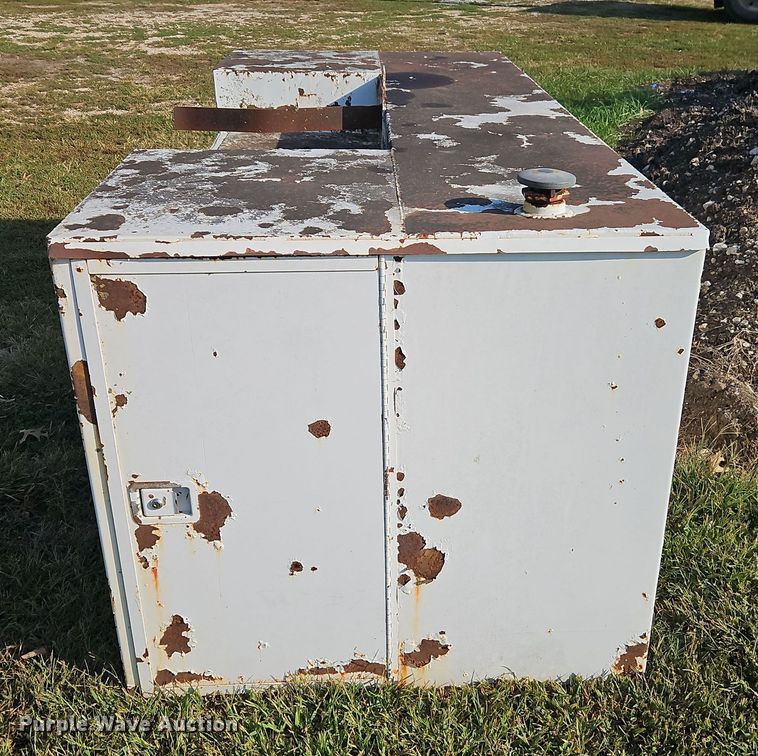 image for item EI8420 1994 GMC Top Kick C6500 crane truck