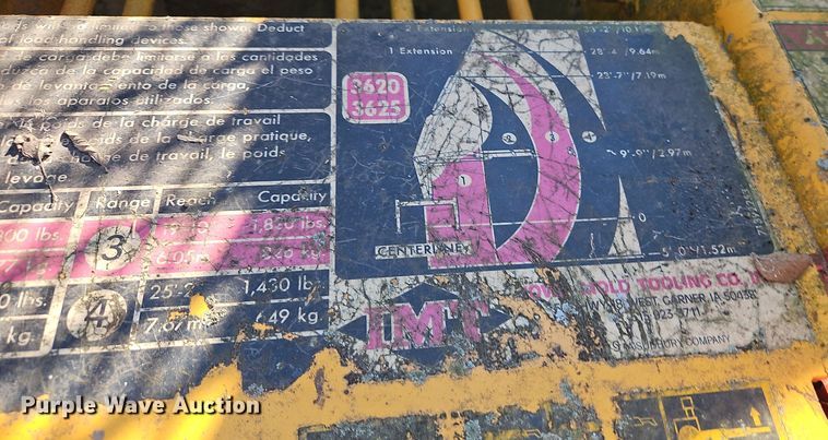 image for item EI8421 1985 GMC  C6000 flatbed truck