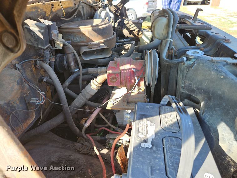 image for item EI8421 1985 GMC  C6000 flatbed truck