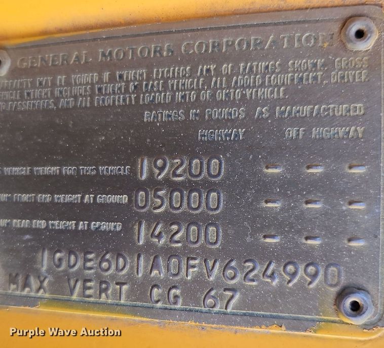 image for item EI8421 1985 GMC  C6000 flatbed truck