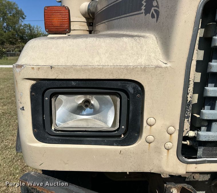 image for item EJ4881 1993 Mack RD690S rollback truck