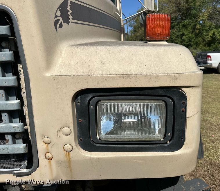 image for item EJ4881 1993 Mack RD690S rollback truck
