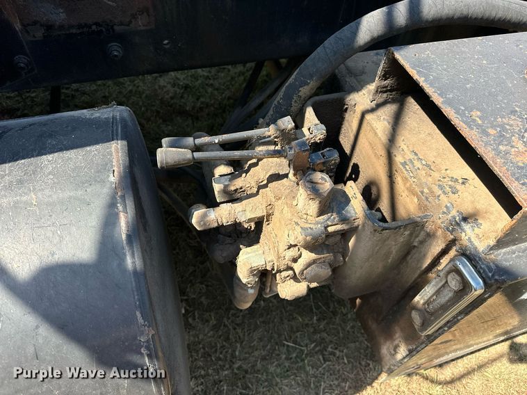 image for item EJ4881 1993 Mack RD690S rollback truck