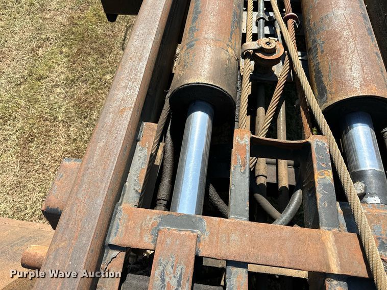 image for item EJ4881 1993 Mack RD690S rollback truck