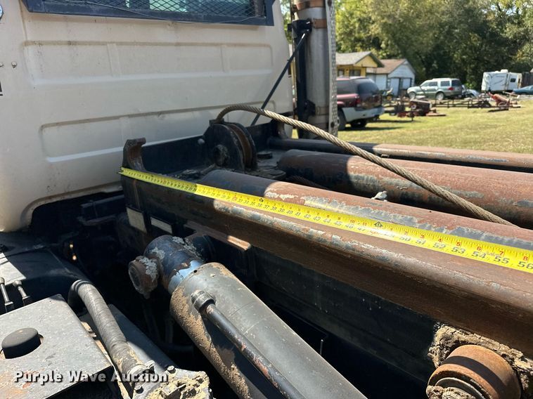 image for item EJ4881 1993 Mack RD690S rollback truck