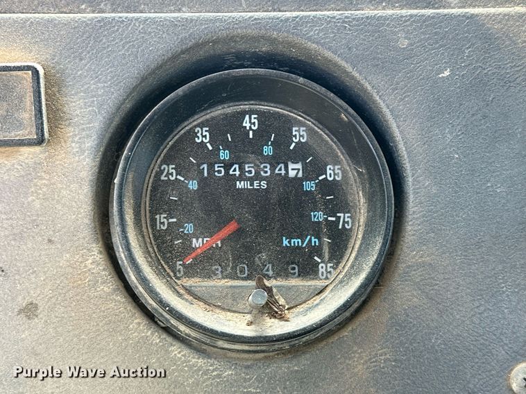 image for item EJ4881 1993 Mack RD690S rollback truck