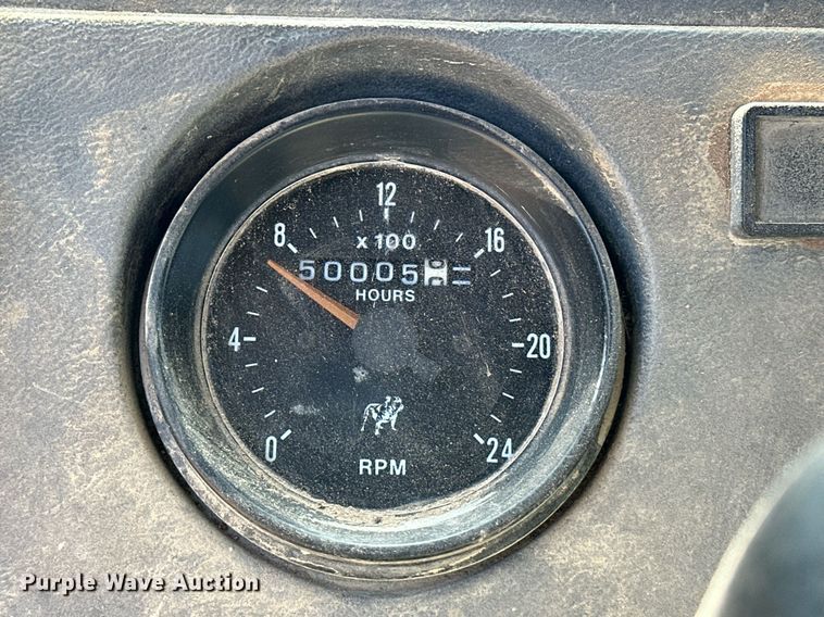 image for item EJ4881 1993 Mack RD690S rollback truck