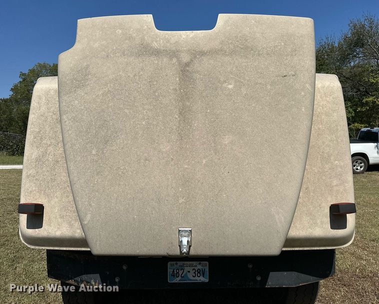 image for item EJ4881 1993 Mack RD690S rollback truck