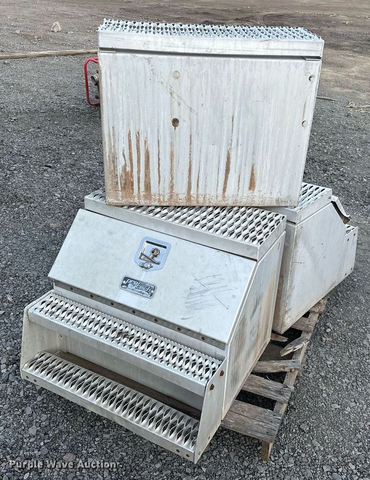 image for item EJ4914 (2) ProTech truck steps 