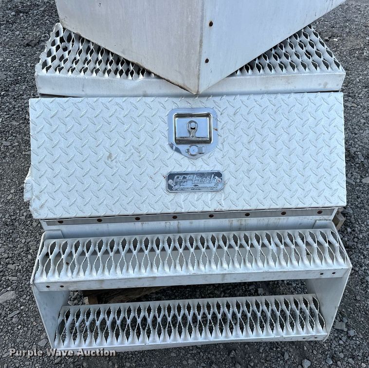 image for item EJ4914 (2) ProTech truck steps 