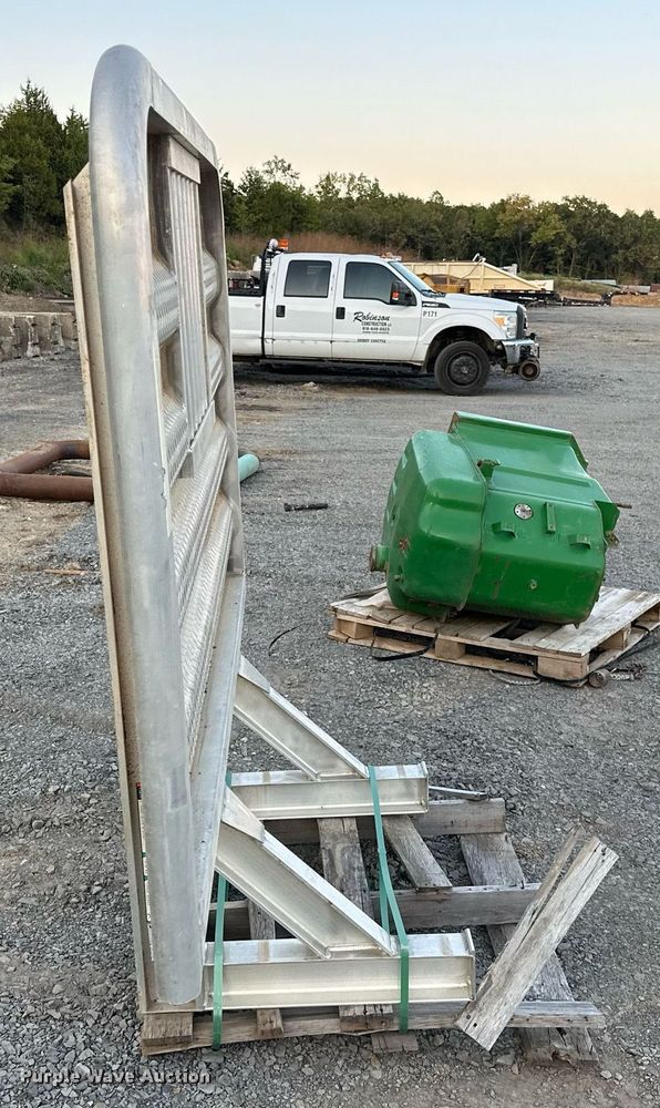 image for item EJ4919 Merritt headache rack 