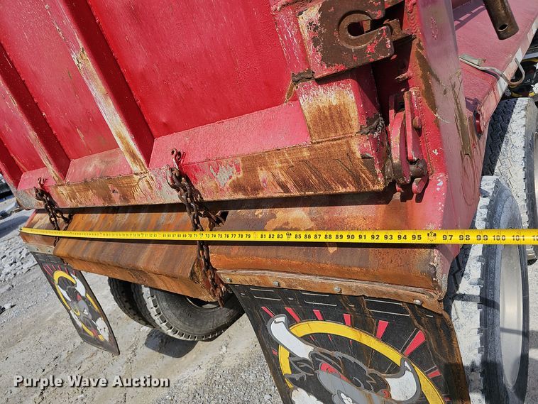 image for item EK0839 1989 Hilbilt end dump trailer