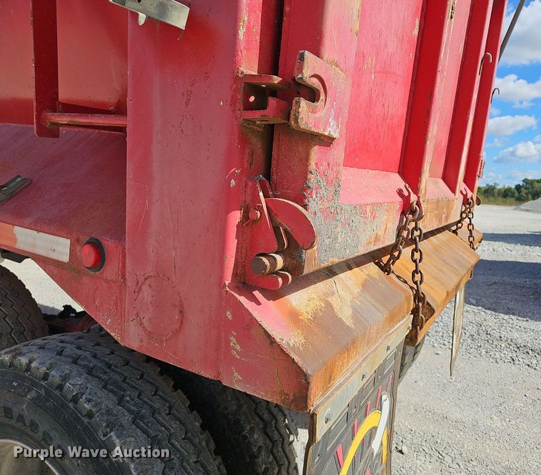 image for item EK0839 1989 Hilbilt end dump trailer