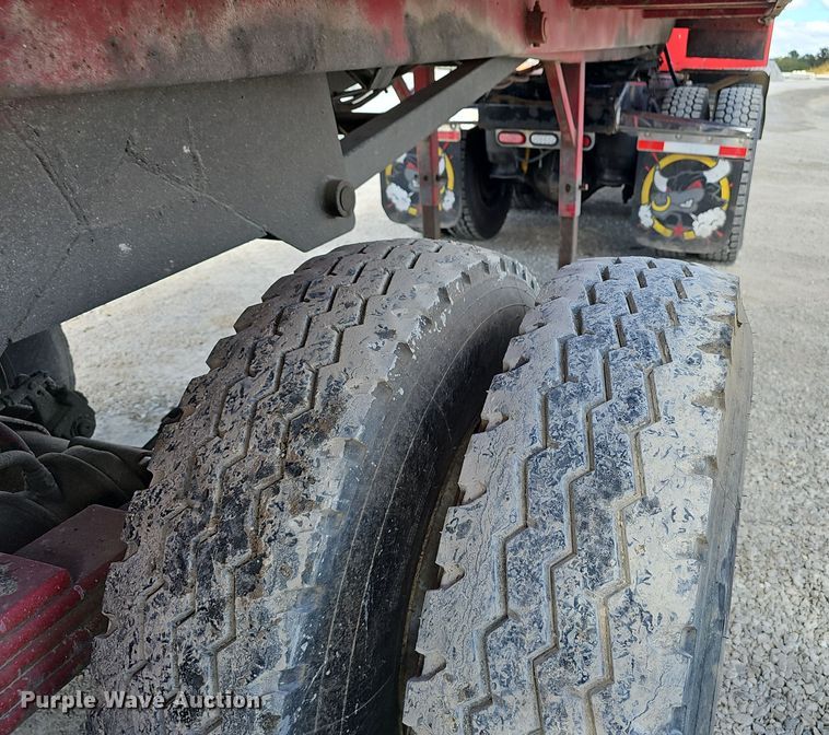 image for item EK0839 1989 Hilbilt end dump trailer