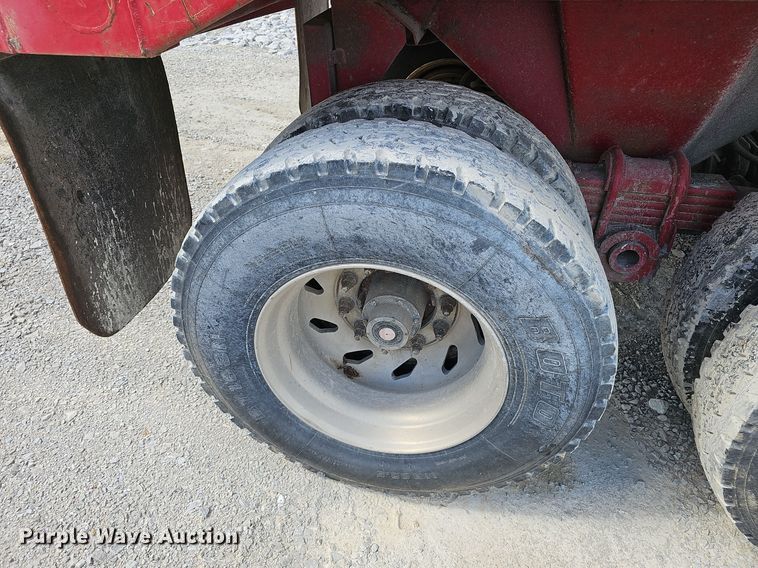 image for item EK0839 1989 Hilbilt end dump trailer