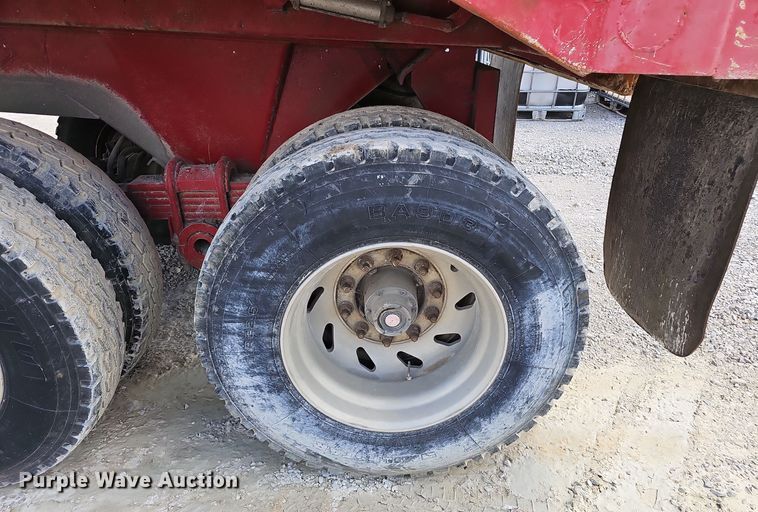 image for item EK0839 1989 Hilbilt end dump trailer