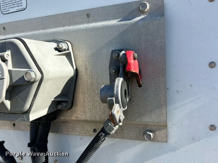 image for item EK3447 2022 Great Dane CCC-3314-21053 dry van trailer